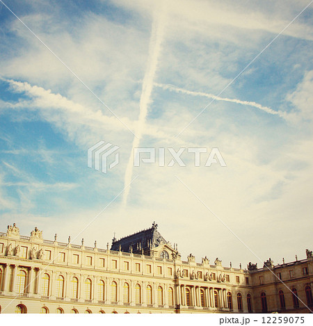 Chateau de Versailles and sky with Retro Filter Effect Chateau de Versailles and sky with Retro Filter Effect 12259075