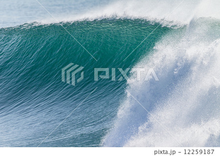 Waves Crashing Power 12259187