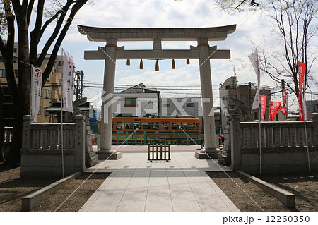 大鳥神社と都電荒川線 12260350