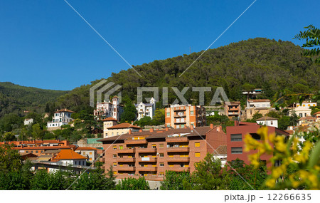 Figaro is municipality located in Pyrenees. Catalonia Figaro is municipality located in Pyrenees. Catalonia 12266635