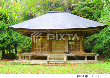 国指定重要文化財　旭田寺　中の沢観音堂 12279202