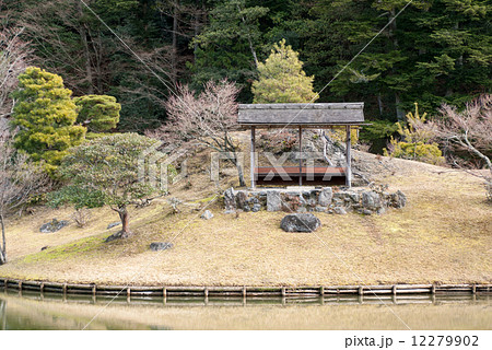 修学院離宮 上離宮 浴龍池万松塢の腰掛 修学院離宮 上離宮 浴龍池万松塢の腰掛 12279902