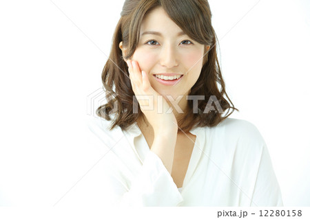 スキンケア・若い女性 スキンケア・若い女性 12280158