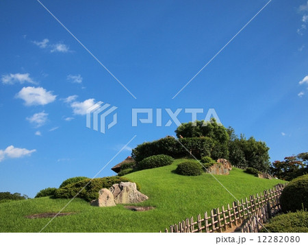 秋晴れの岡山後楽園 秋晴れの岡山後楽園 12282080