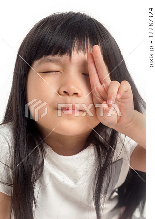 Child counting with eye closing 12287324