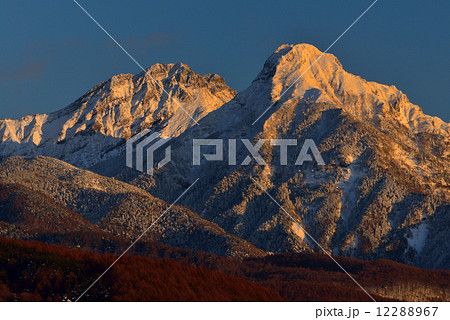 夕焼けの阿弥陀岳 12288967