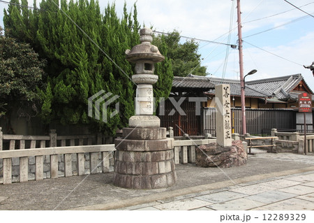 東寺　　善女大龍王　空海による雨乞いが執り行われた 12289329