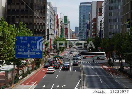 外堀通りから見た新橋駅銀座口近辺 外堀通りから見た新橋駅銀座口近辺 12289977