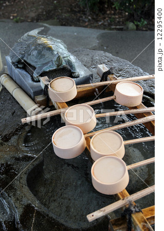 亀戸天神_手水舎  12295400