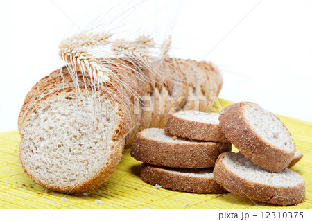 Fresh bread on a bamboo napkin. 12310375
