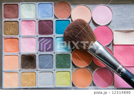 A colourful of beautiful life 1 12314890