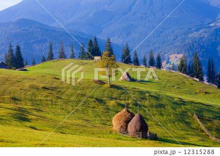 Majestic sunset in the mountains landscape Majestic sunset in the mountains landscape 12315288