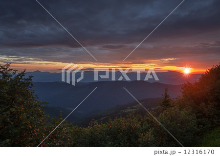 mountain 12316170