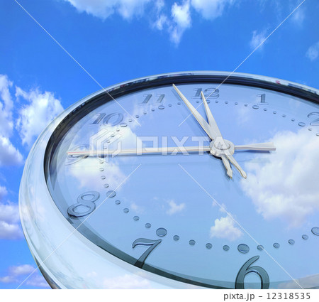 青空の時計11時59分 12318535