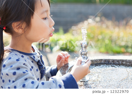 5歳　子供 12322970