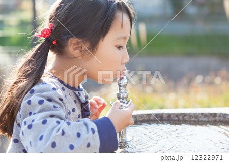 5歳　子供 12322971