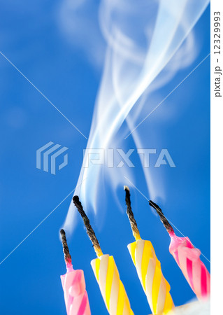 Four extinct candles 12329993