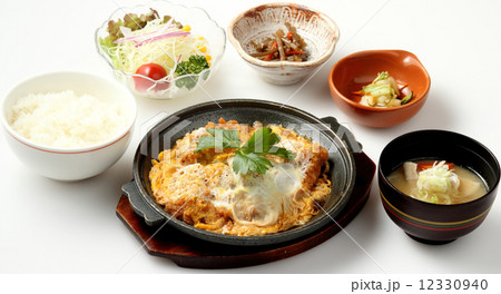 グルメ　煮カツ御膳 12330940