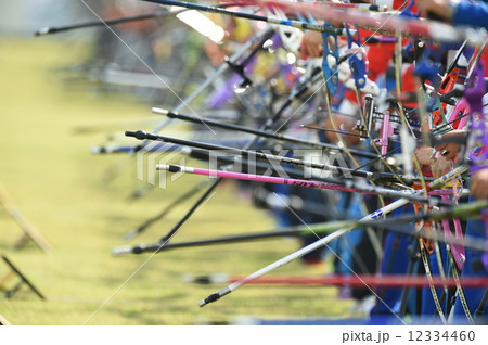 アーチェリーの道具 12334460