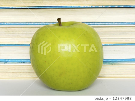apple apple 12347998