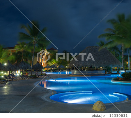 Swimming pool Swimming pool 12350631