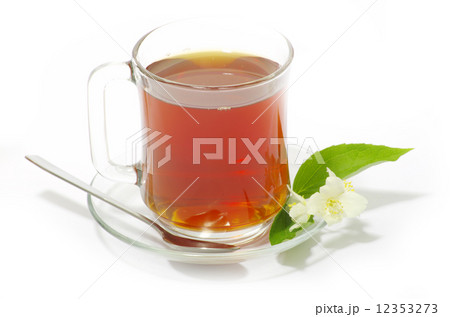tea in cup 12353273