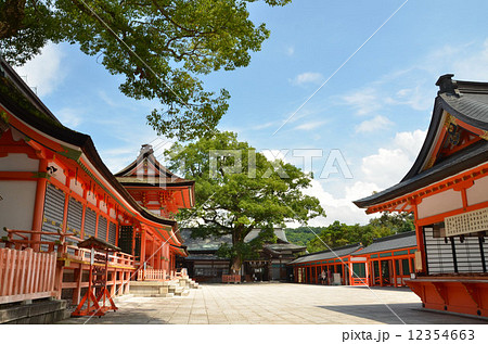 全国の44,000社の八幡宮の総本社、宇佐神宮の本殿 全国の44,000社の八幡宮の総本社、宇佐神宮の本殿 12354663