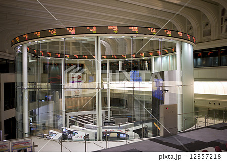 東京証券取引所 12357218