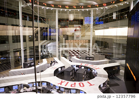 東京証券取引所 12357796