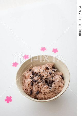 サクラとお赤飯 12358381