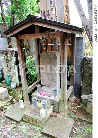 港区元麻布専称寺　沖田総司の墓 12359347
