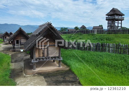 吉野ヶ里遺跡：倉と南内郭 12361210