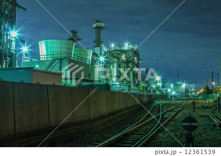 工場夜景 京浜工業地帯 工場夜景 京浜工業地帯 12361539