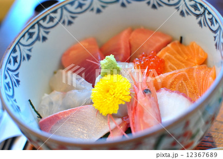 海鮮丼 12367689