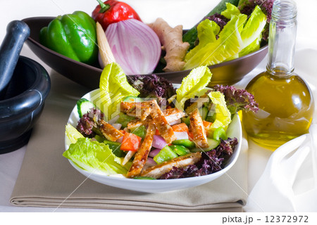 sesame chicken salad 12372972