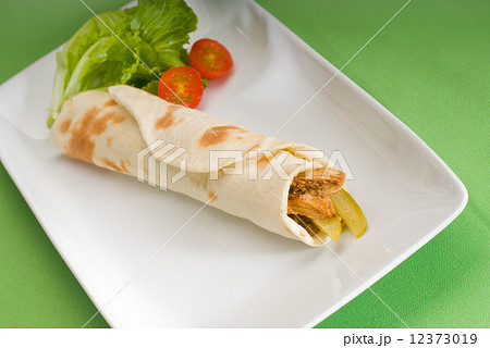 pita bread chicken roll pita bread chicken roll 12373019