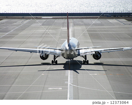 飛行機 飛行機 12373064