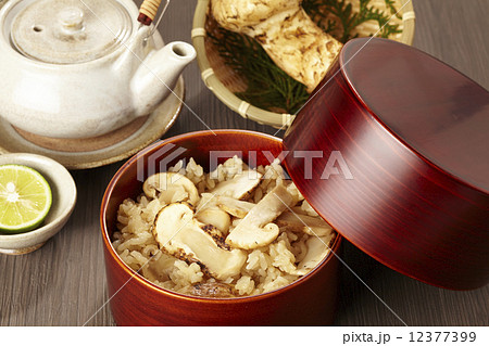 松茸ごはん 12377399