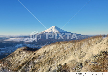三ツ峠から望む富士山 12379842