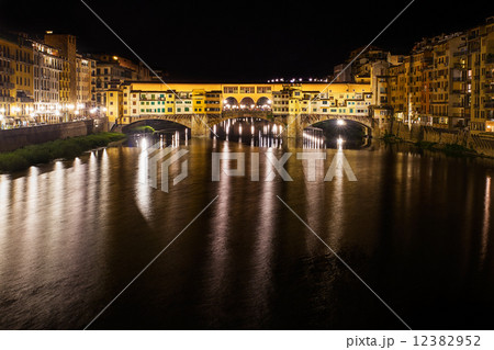 ベッキオ橋 12382952