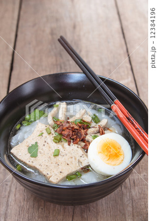 asian noodle asian noodle 12384196
