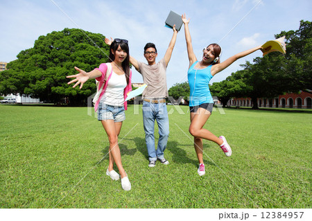 Carefree Happy College students 12384957