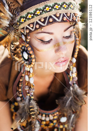 Portrait of a young lady in the Indian roach 12386112