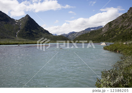 Leirungsdalen valley (Jotunheimen National Park, Vaga, Norway) Leirungsdalen valley (Jotunheimen National Park, Vaga, Norway) 12386205