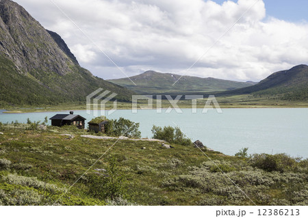 Leirungsdalen valley (Jotunheimen National Park, Vaga, Norway) 12386213