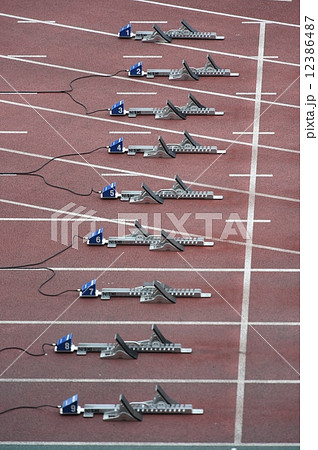 陸上のスタート 12386487