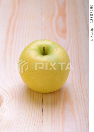 青リンゴ 青リンゴ 12387296