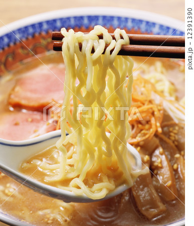 味噌ラーメン 12391390