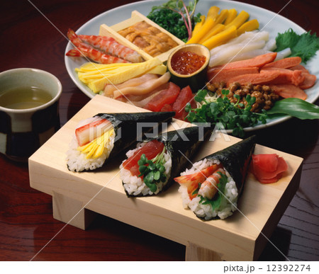 手巻き寿司 12392274