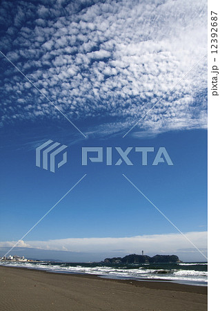 雲と江ノ島 雲と江ノ島 12392687